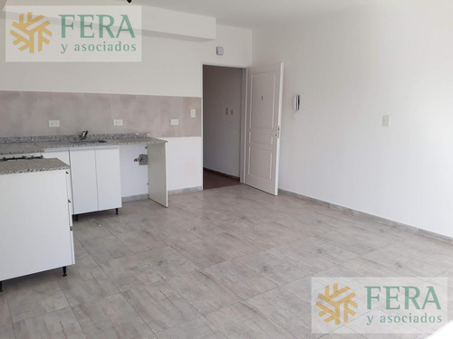 Imagen 2 de 7 de Venta De Departamento 3 Ambientes En Wilde ( 25038)
