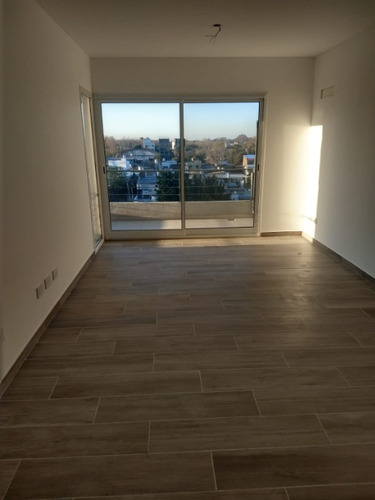Departamento En Alquiler En Tigre Centro