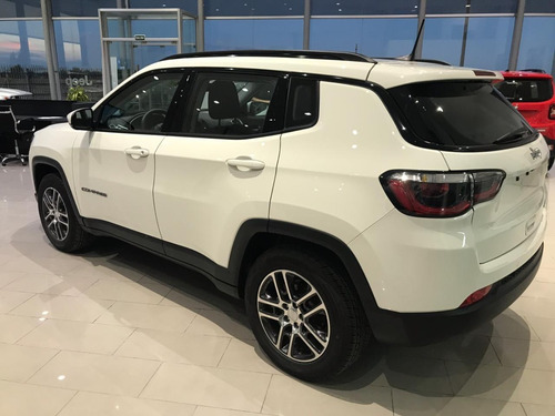 Jeep Compass Sport At6- Ab