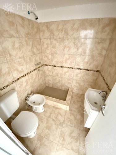 Imagen 2 de 7 de Venta De Departamento 2 Ambientes En Wilde (28833)