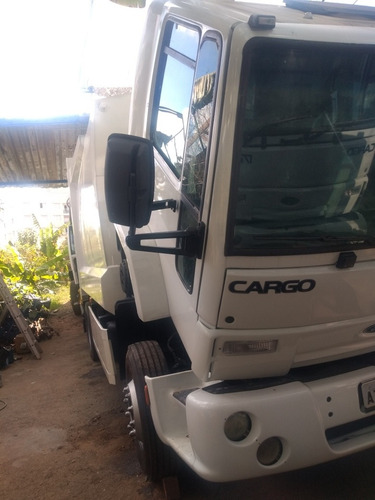 Imagem 2 de 10 de Ford Cargo Cargo 1722