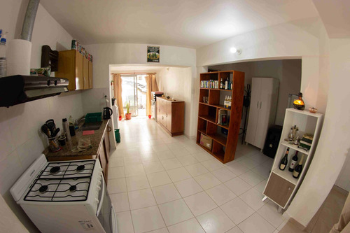 Imagen 1 de 11 de Venta De Departamento Con Patio - Pilar