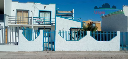 Casa En Venta De 4 Dorm. En Caldera