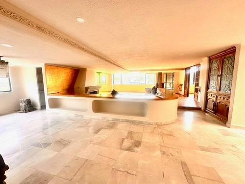 Lomas De Chapultepec, Penthouse De 750m2 En Dos Niveles, Muy Iluminado, 4 Amplias Recamaras Con Vestidor, Sala De T.v., Estudio, Terraza, 3 Lugares De Estacionamiento, Cuartos De Servicio. El E