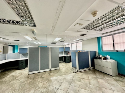 Imagen 10 de 11 de Se Vende Edificio Industrial 5.671m2 Los Ruices