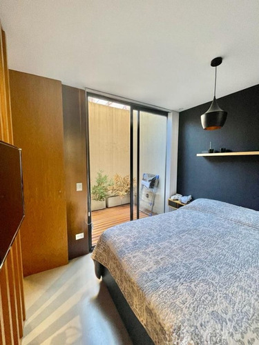 Imagen 2 de 10 de Ph En Venta Totalmente Reciclado En San Isidro! 2 Ambientes Con Pequeño Patio!