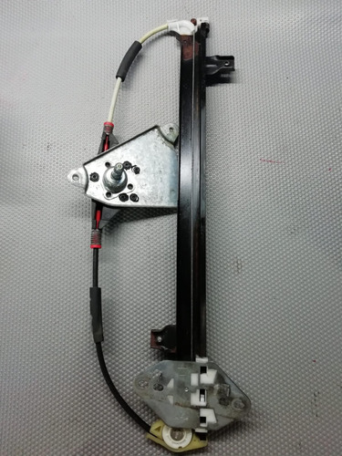 Elevador De Vidrio Trasero Derecho Vw Pointer 1.8 Std 2005