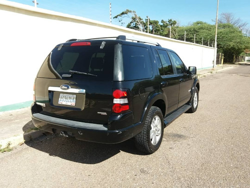 Ford Explorer Eddie Bauer