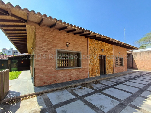 Casa En Venta En La Floresta