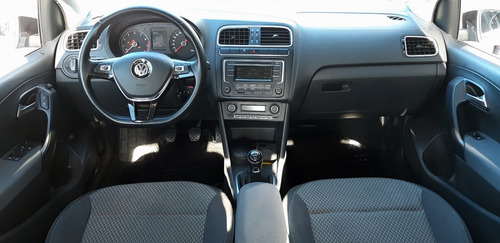 Polo Comfortline 1.6 - Full - C/gnc 5° - M/2015