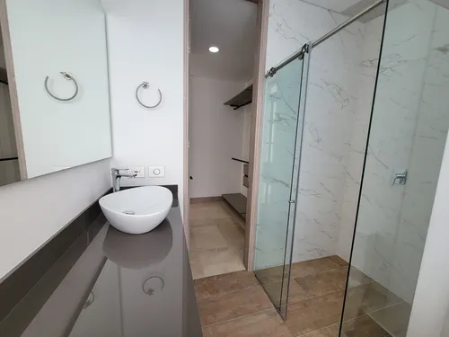 Apartamento En Venta En Altos De Menga. Cod V11426