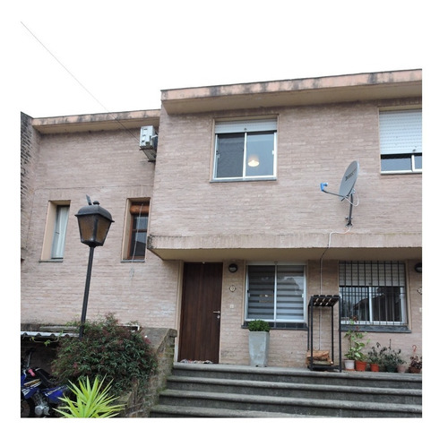 Imagen 2 de 11 de Venta De Hermosa Casa En Complejo Zitarrosa