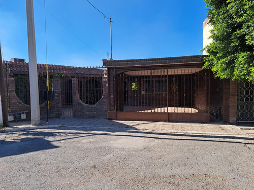 Casa En Venta En Los Nogales