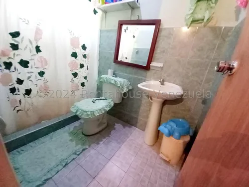 En Venta Amplia Casa En Coro