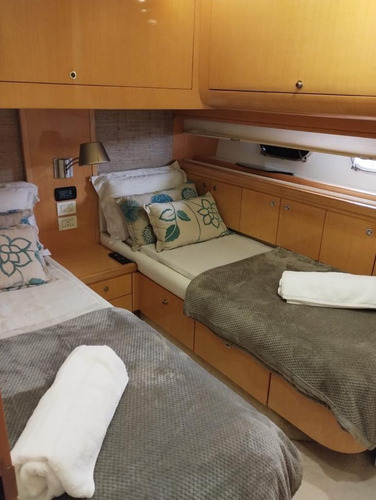 Ferretti 70 - Fly 02x Man 1550hp - 04 Suites