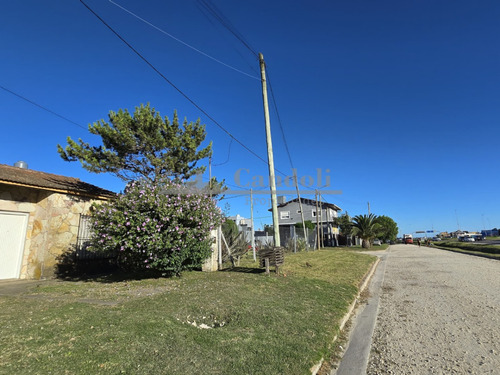 Casa En Venta 3 Ambientes - Santa Clara Del Mar, Con Departamento Al Fondo