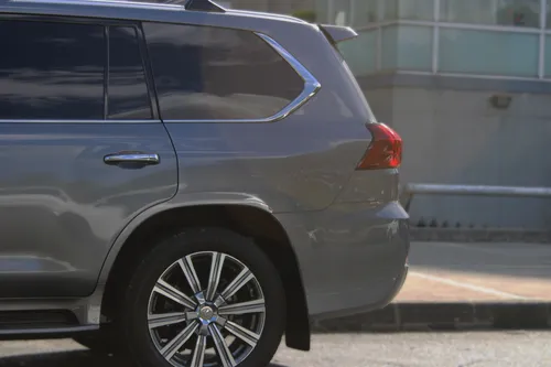 Lexus LX 5.7 570