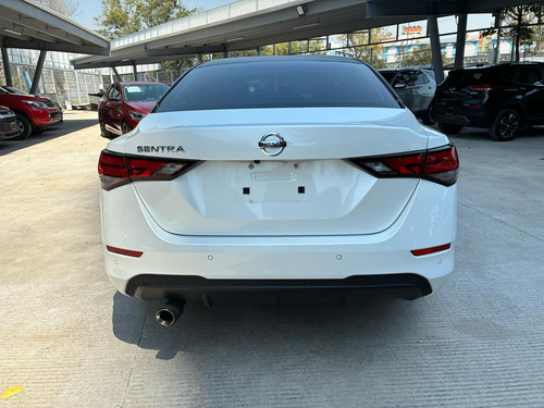 Nissan Sentra 2.0 Advance Mt