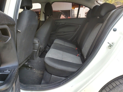 Imagen 10 de 14 de Dodge Neon 2018 1.4 Se Mt