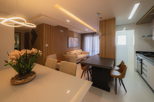 Imagem 4 de 22 de Apartamento 2 Dormitórios - Prédio Frente Mar - Lazer Completo - Entrada 220 Mil - Amf50