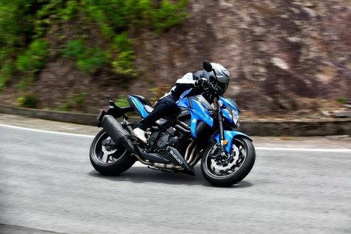 Imagen 9 de 25 de Suzuki Gsx S 750 Nacked No Z650 Mt El Mejor Tipo De Cambio