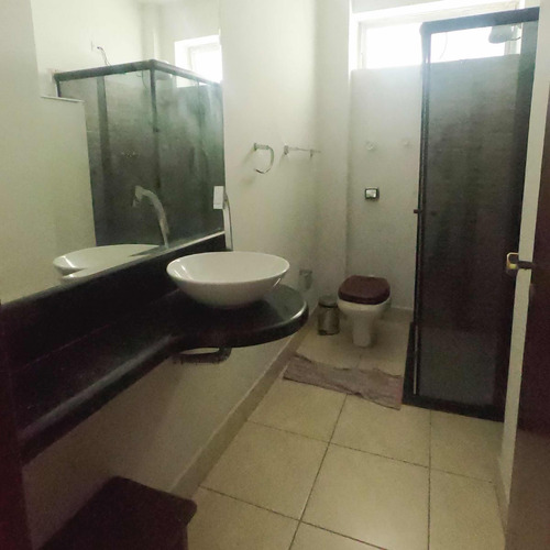Ap Com 1 Dormitório Sala Cozinha Banheiro Área De Serviço