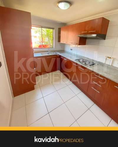 Casa En Condominio El Belloto, Sector Ayres De Chicureo
