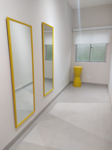 Apartamento Ótimo Investimento, Preço Direto Com O Proprietário. Imóvel Ideal Para Família, E Estudantes Que Residem Na Região E Os Pais Fazerem Um Investimento Para Os Filhos Ficarem Em Segurança.