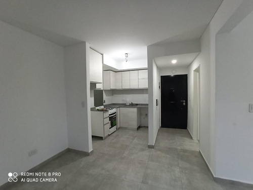 Imagen 4 de 12 de Monoambiente En Venta En Lomas De Zamora