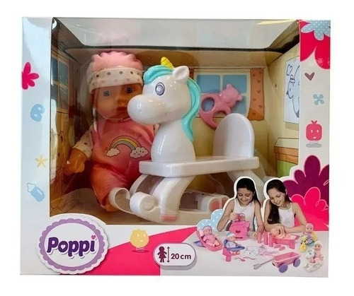 Muñeca Bebé Poppi Goma Con Sillita Pony Mecedora 