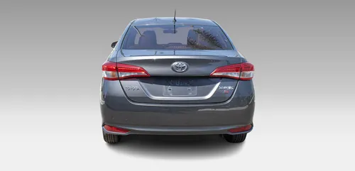 Toyota Yaris 1.5 S Sedan Mt