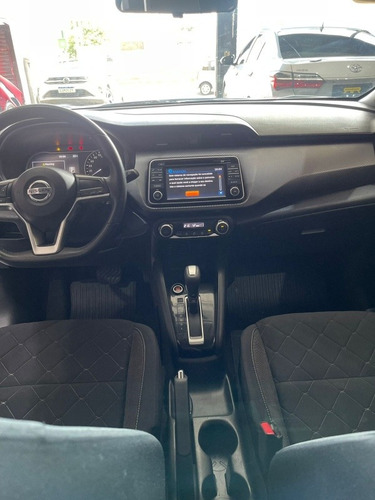 Imagem 8 de 12 de Nissan Kicks 2017 1.6 Sv Limited 5p Aut.