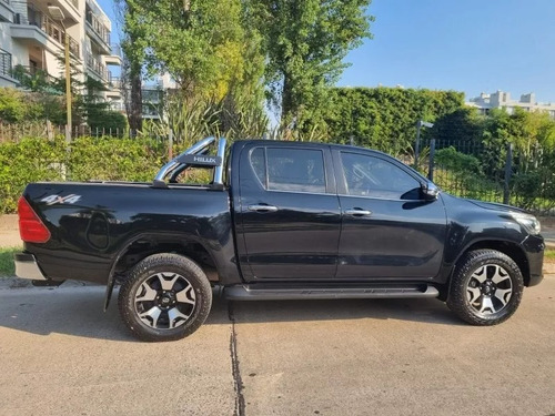 Toyota Hilux 2.8 Cd Srx 177cv 4x4 At
