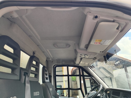 Iveco Daily 35s14 Ano 2019 Baú