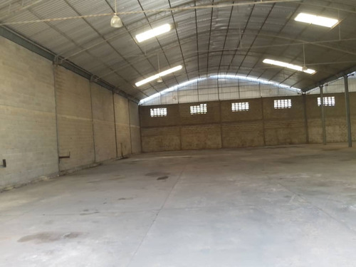 Galpón En Alquiler En Barcelona De 700 M2 Mesones , Barcelona