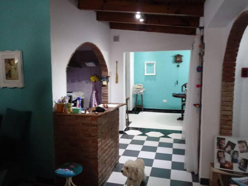 Casa Interna | 2 Dormitorios | Capitán Bermúdez | Barrio Villa Del Prado