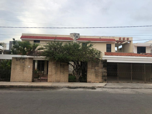 Casa De 3 Habitaciones En Renta, Mérida
