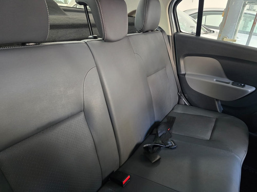 Renault Logan 1.6 Privilege Plus 105cv