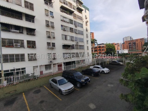 Apartamento En Venta Urb. Base Aragua Piso Bajo 25-23980 Df