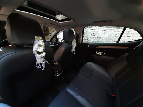 Imagen 6 de 9 de Servicio De Remise , Quinceañeras, Novias, Traslados En Gral