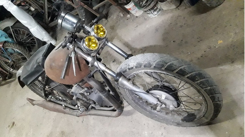 Imagen 9 de 17 de Kawasaki Kz 400 Cm3 De 1975
