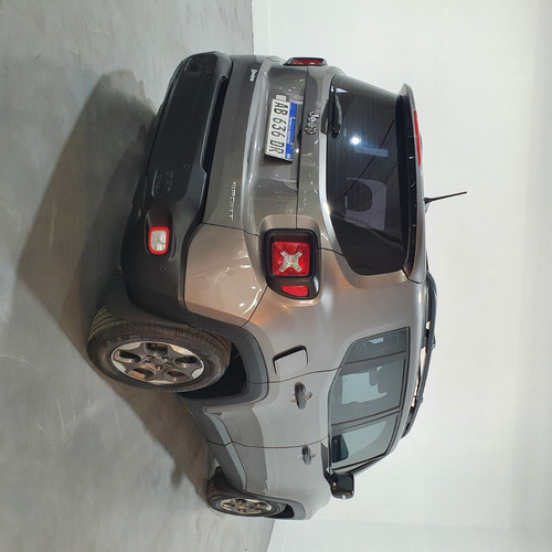 Imagen 13 de 25 de Jeep Renegade Sport 1.8 Aut6 2017, Concesionario Oficial Lp