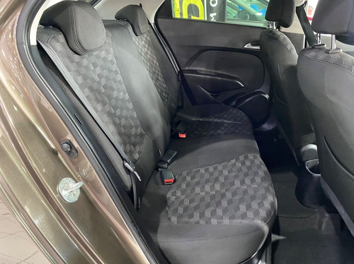 Imagem 5 de 20 de Hyundai Hb20 1.6 Comfort Style 16v 2016