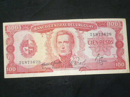 Billete De 100 Peso. Del Uruguay