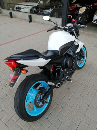 Yamaha - Xj6 N - 11/12
