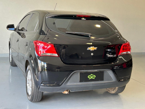 Chevrolet Onix HATCH LT 1.0 8V FlexPower 5p Mec.