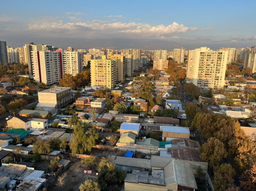 Se Vende Octava Avenida 1563, 2d 2b Y Estacionamiento
