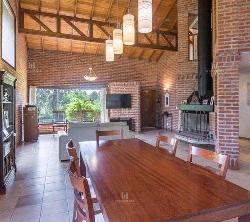 Imagen 8 de 30 de Casa Chalet En Venta Ubicado En Barrio Parque Las Lomadas, Campana, G.b.a. Zona Norte