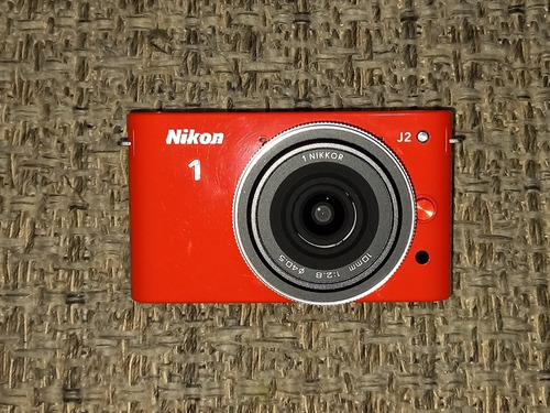 Imagem 1 de 4 de Nikon J2 Com Nikkor 10mm F/2.8