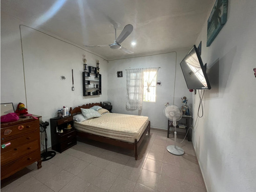 Casa De Una Planta En Venta, Dentro La Ciudad, Mérida,204